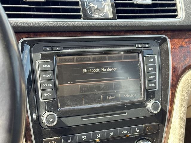 2012 Volkswagen Passat 2.5 SEL