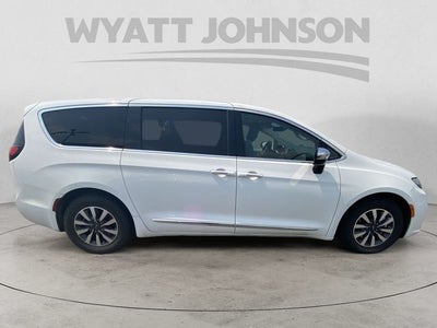 2023 Chrysler Pacifica Hybrid Limited