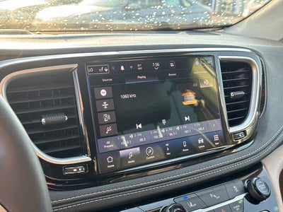 2023 Chrysler Pacifica Hybrid Limited