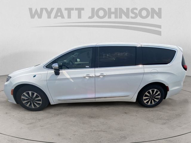 2023 Chrysler Pacifica Hybrid Limited