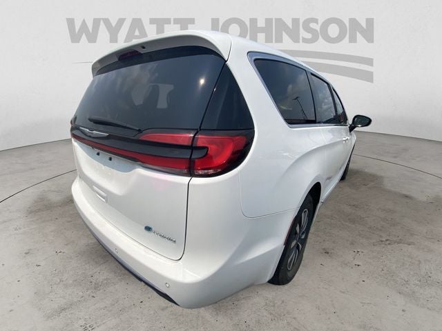 2023 Chrysler Pacifica Hybrid Limited
