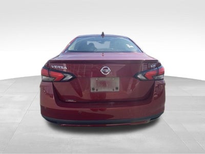 2022 Nissan Versa 1.6 SR
