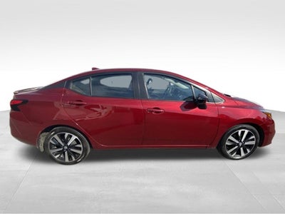 2022 Nissan Versa 1.6 SR