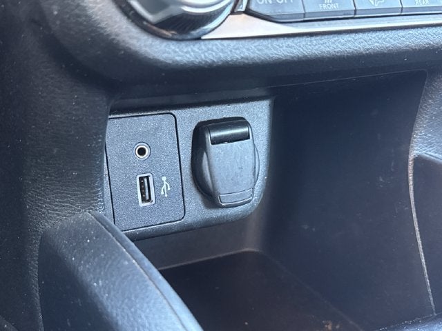 2022 Nissan Versa 1.6 SR