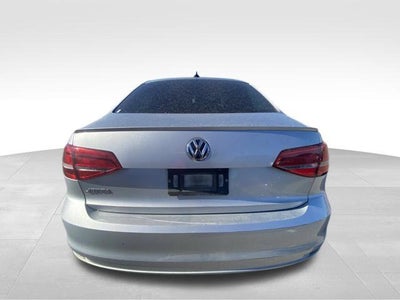 2015 Volkswagen Jetta 2.0L Base