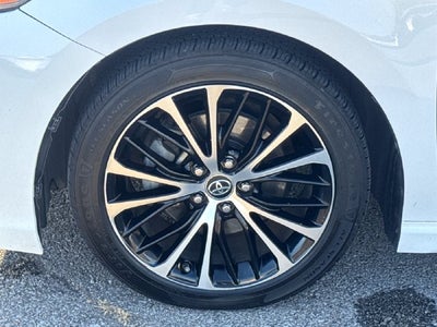 2019 Toyota Camry SE