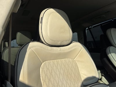 2022 Lincoln Aviator Black Label Premium