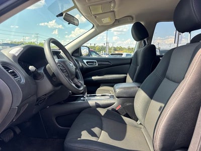 2020 Nissan Pathfinder S