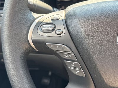 2020 Nissan Pathfinder S