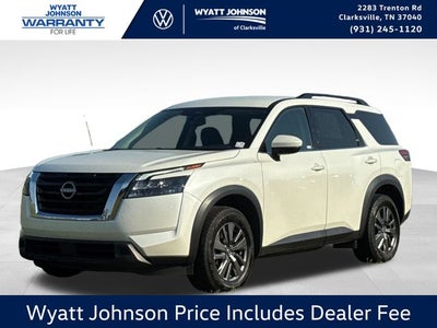 2024 Nissan Pathfinder SV