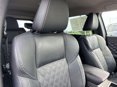 2023 Mitsubishi Outlander PHEV SEL