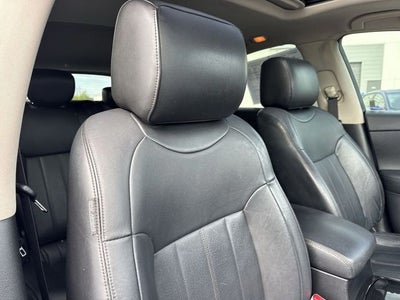 2016 INFINITI QX70 Base