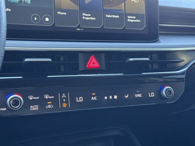 2025 Kia K5 LXS