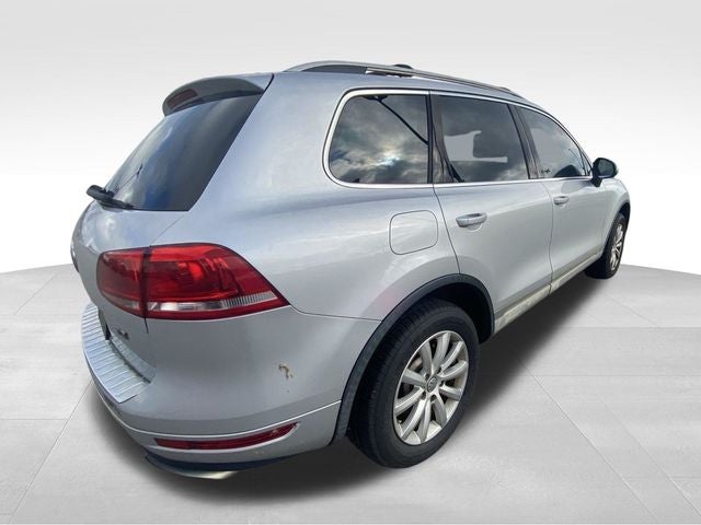 2011 Volkswagen Touareg V6 TDI Sport