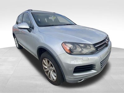 2011 Volkswagen Touareg V6 TDI Sport