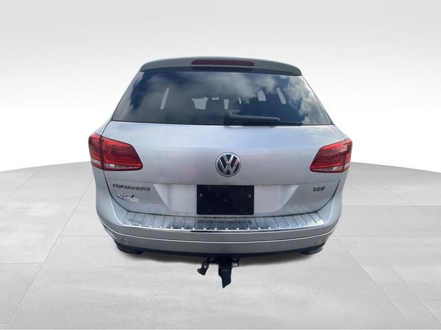 2011 Volkswagen Touareg V6 TDI Sport