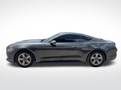 2016 Ford Mustang V6