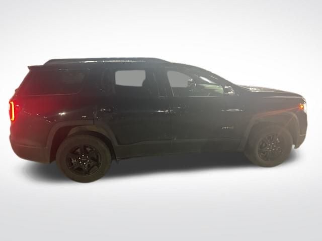2022 GMC Acadia AT4
