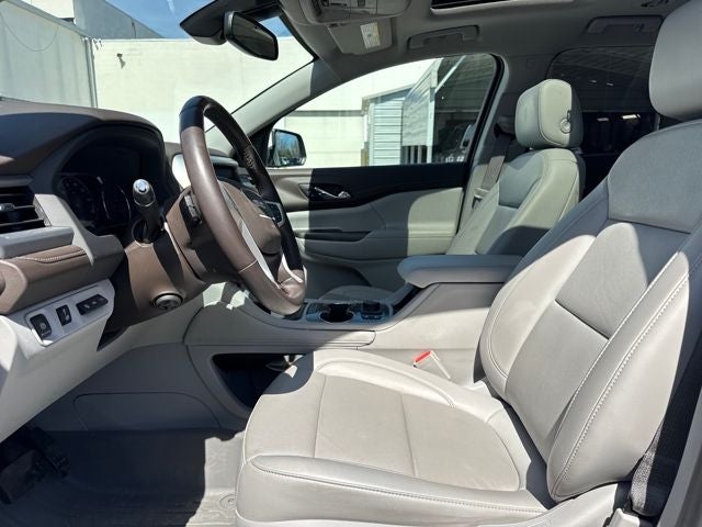 2021 GMC Acadia SLT