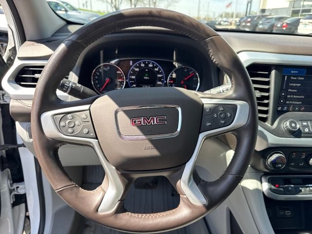 2021 GMC Acadia SLT