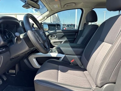 2023 Nissan Titan SV