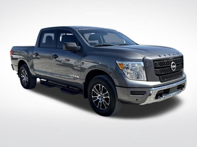 2023 Nissan Titan SV