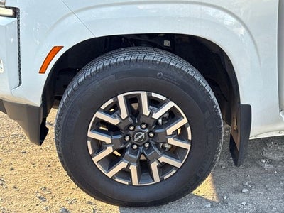 2024 Nissan Frontier SL
