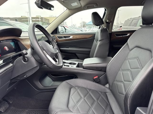 2024 Volkswagen Atlas 2.0T SE