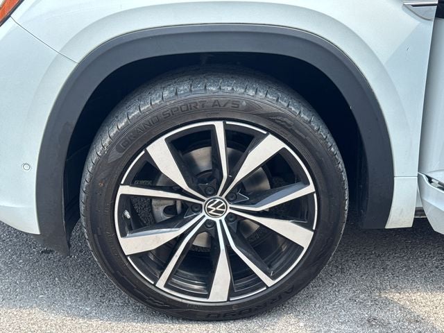 2024 Volkswagen Atlas Cross Sport 2.0T SEL Premium R-Line