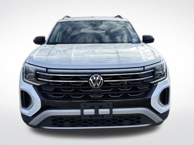 2024 Volkswagen Atlas 2.0T Peak Edition SEL