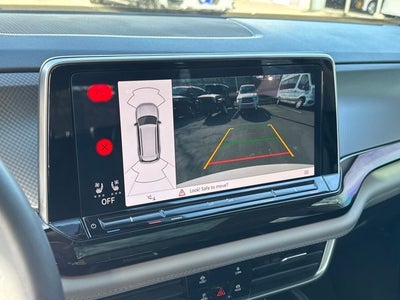 2024 Volkswagen Atlas 2.0T Peak Edition SEL