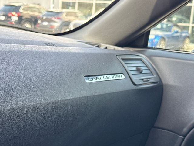 2013 Dodge Challenger SXT