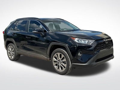 2019 Toyota RAV4 XLE Premium
