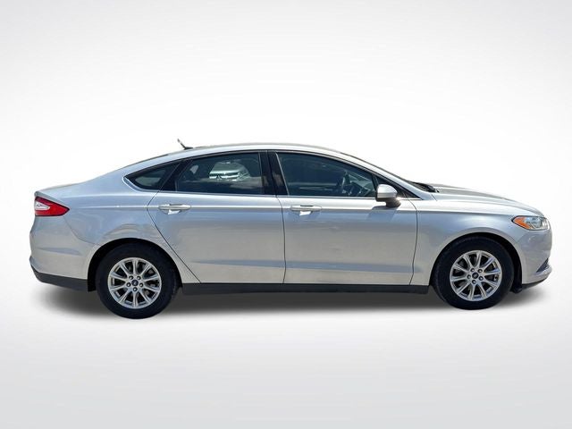 2016 Ford Fusion S