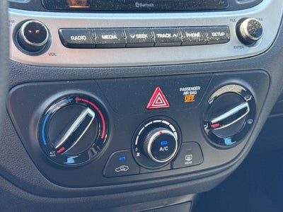 2022 Hyundai Accent SE