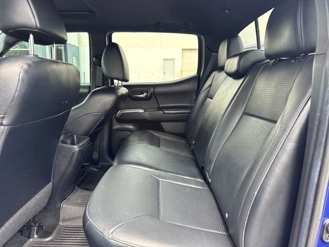 2022 Toyota Tacoma Limited V6