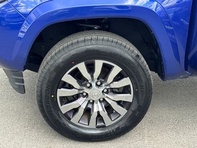 2022 Toyota Tacoma Limited V6