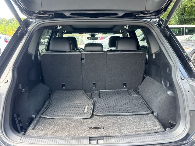 2022 Volkswagen Tiguan 2.0T SEL R-Line