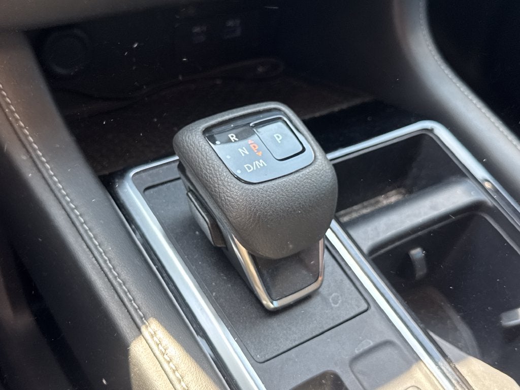 2023 Nissan Pathfinder SV
