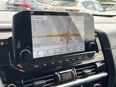 2022 Nissan Pathfinder SL