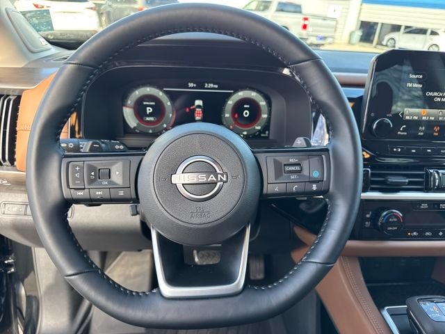 2025 Nissan Pathfinder Platinum