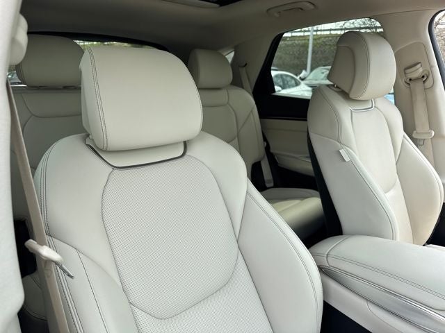 2024 Genesis GV70 2.5T