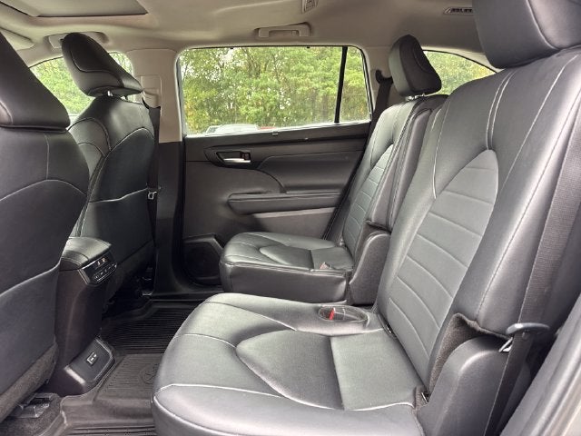 2025 Toyota Highlander XLE