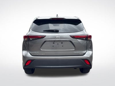 2025 Toyota Highlander XLE