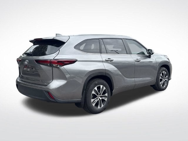 2025 Toyota Highlander XLE
