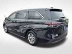 2024 Toyota Sienna LE 8 Passenger