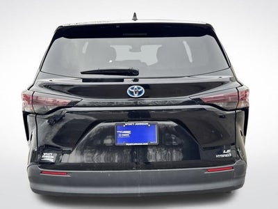 2024 Toyota Sienna LE 8 Passenger