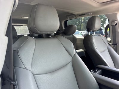 2023 Toyota Sienna XLE 8 Passenger