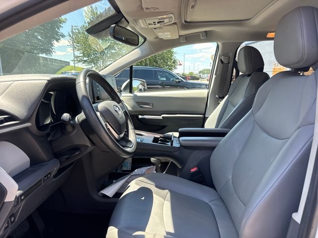 2023 Toyota Sienna XLE 7 Passenger
