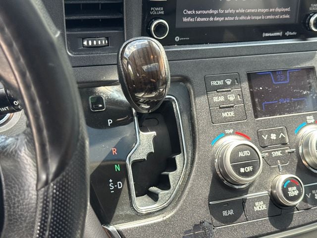 2019 Toyota Sienna XLE 8 Passenger